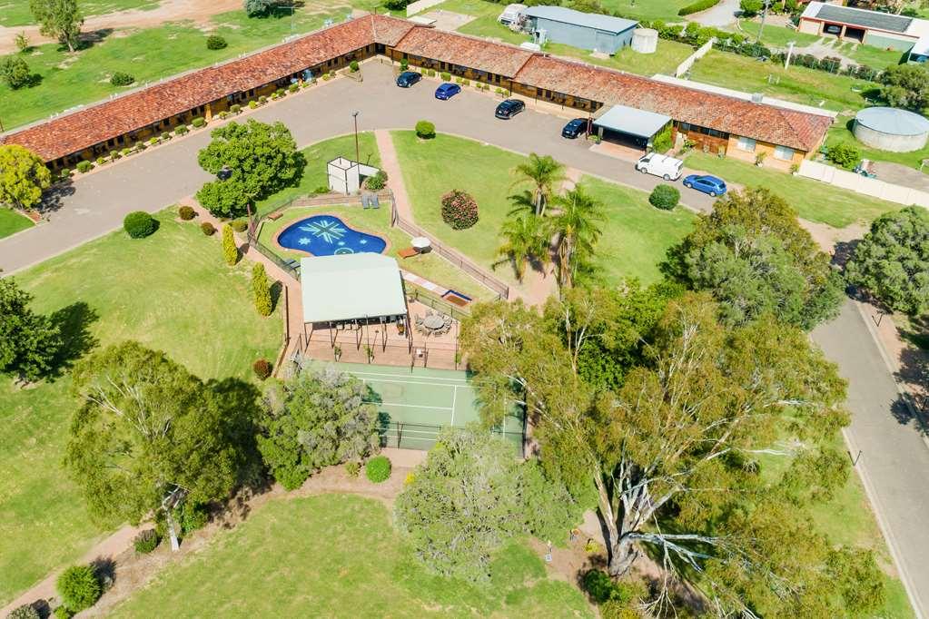 Hotel Econo Savannah Park 3*