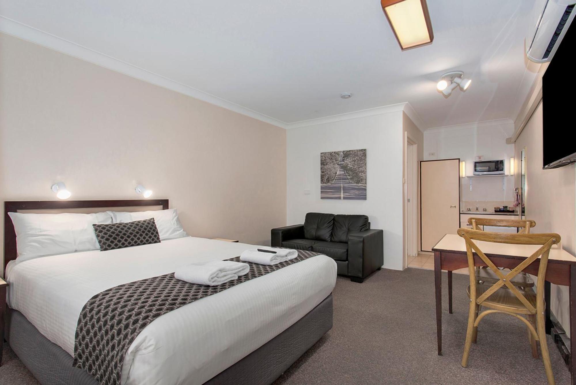 Hotel Econo Savannah Park