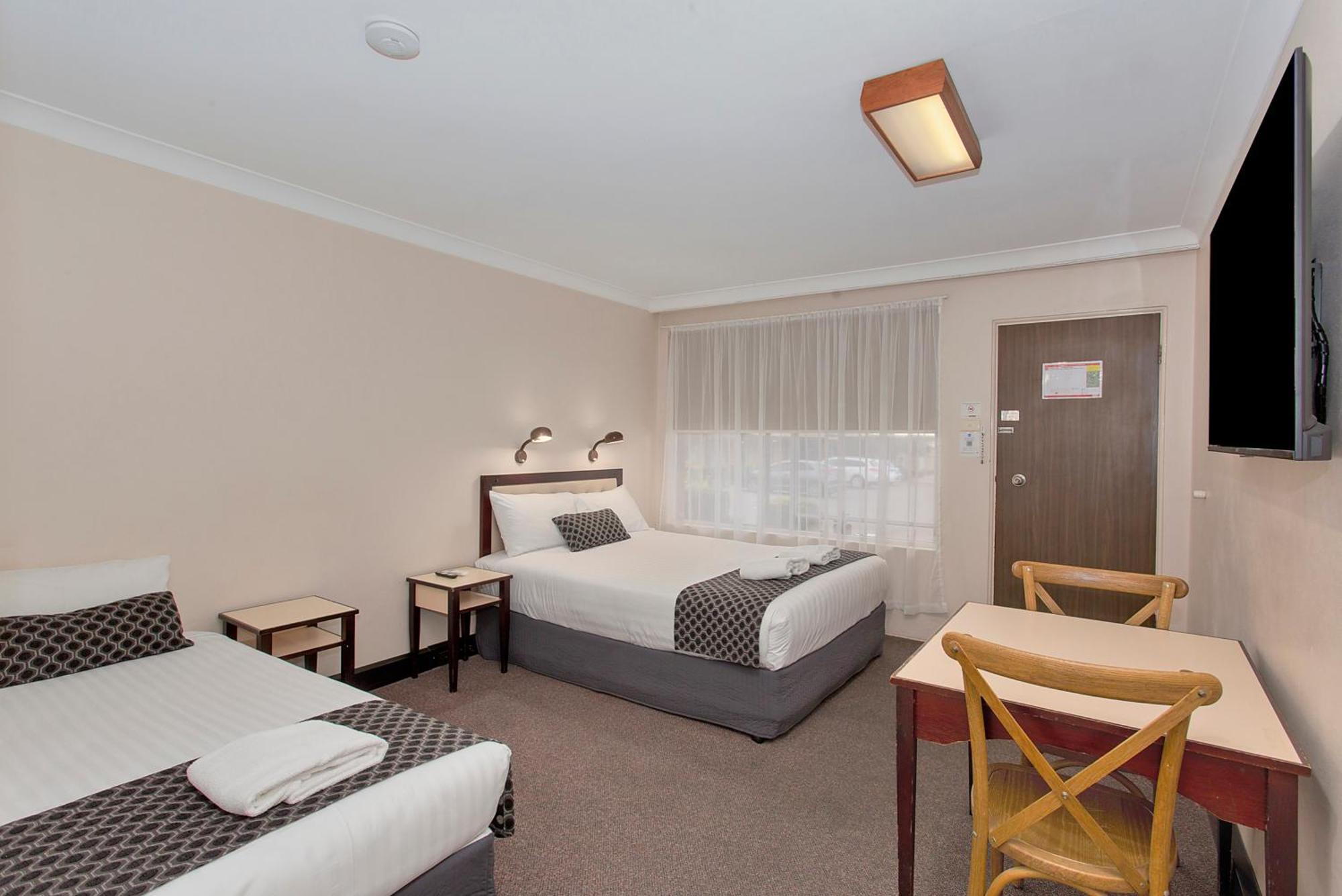 Econo Savannah Park Tamworth