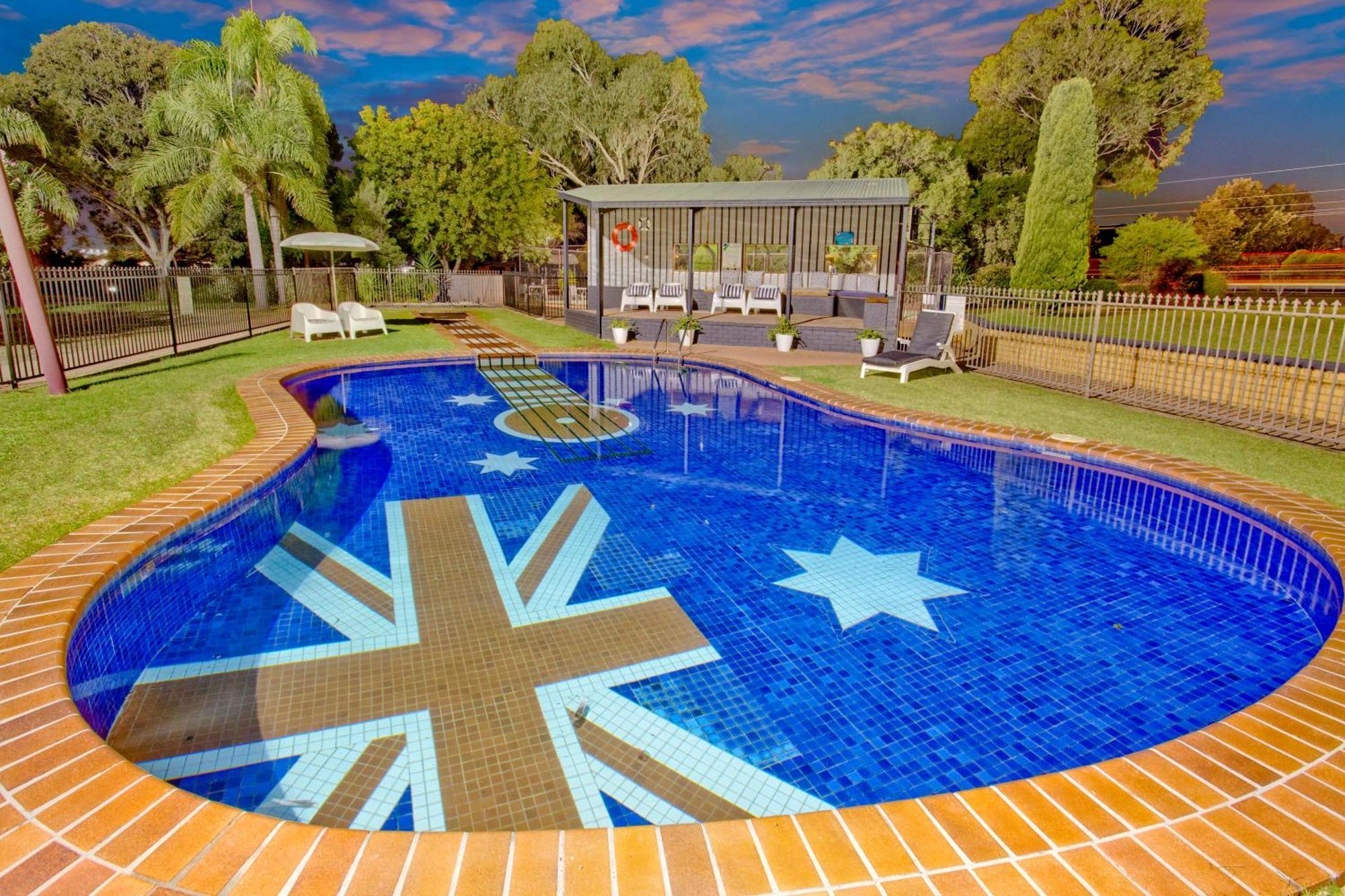 Hotel Econo Savannah Park Tamworth