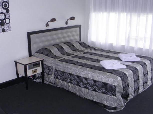 Hotel Econo Savannah Park Tamworth